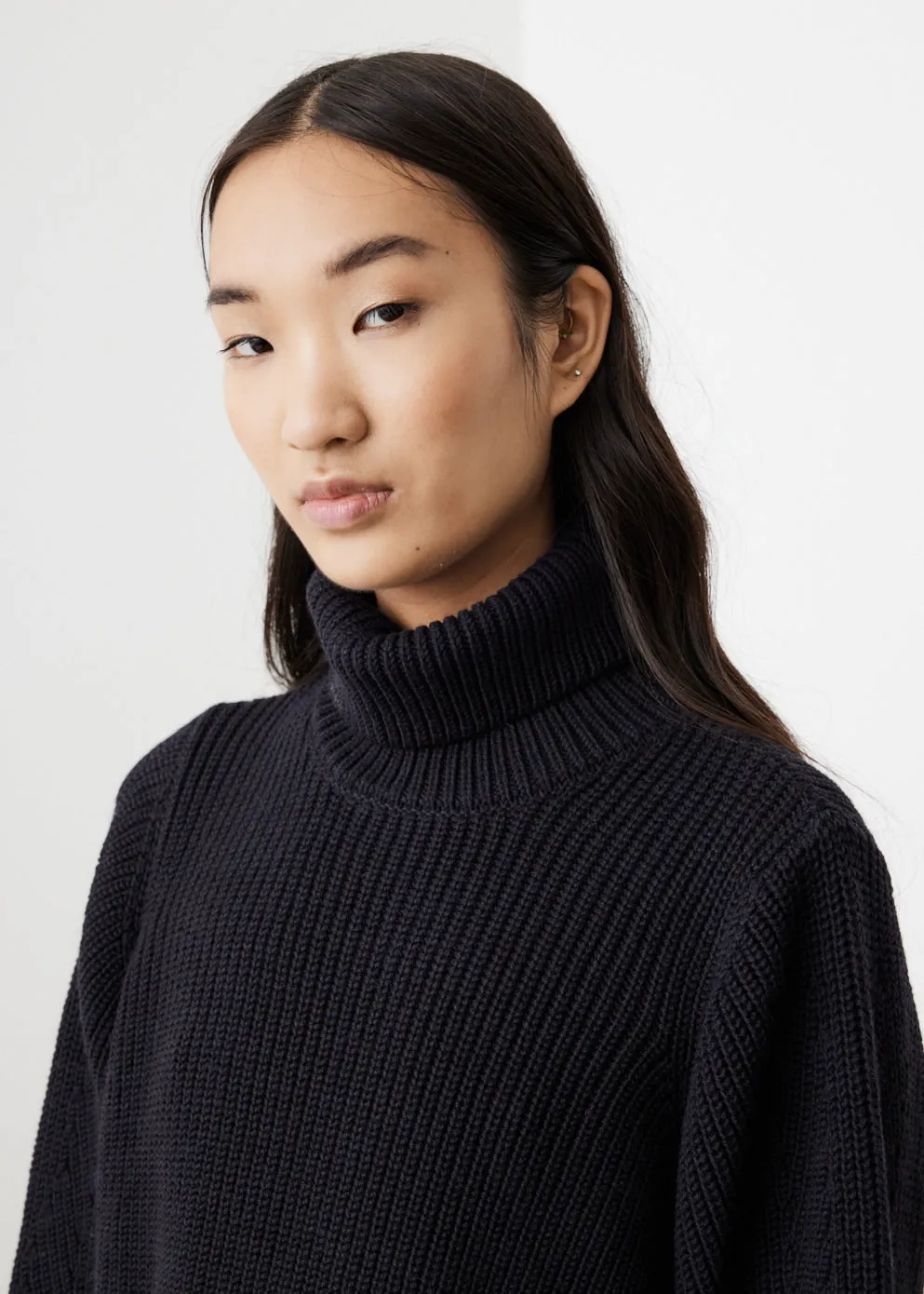 0011 Turtleneck Sweater