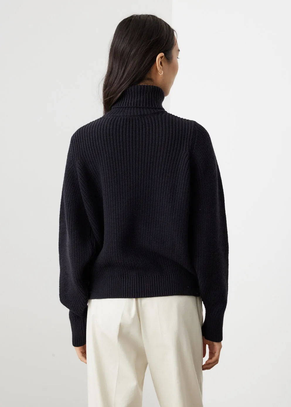 0011 Turtleneck Sweater