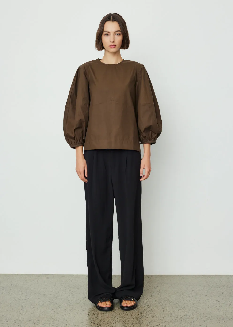 0052 Round Sleeve Top