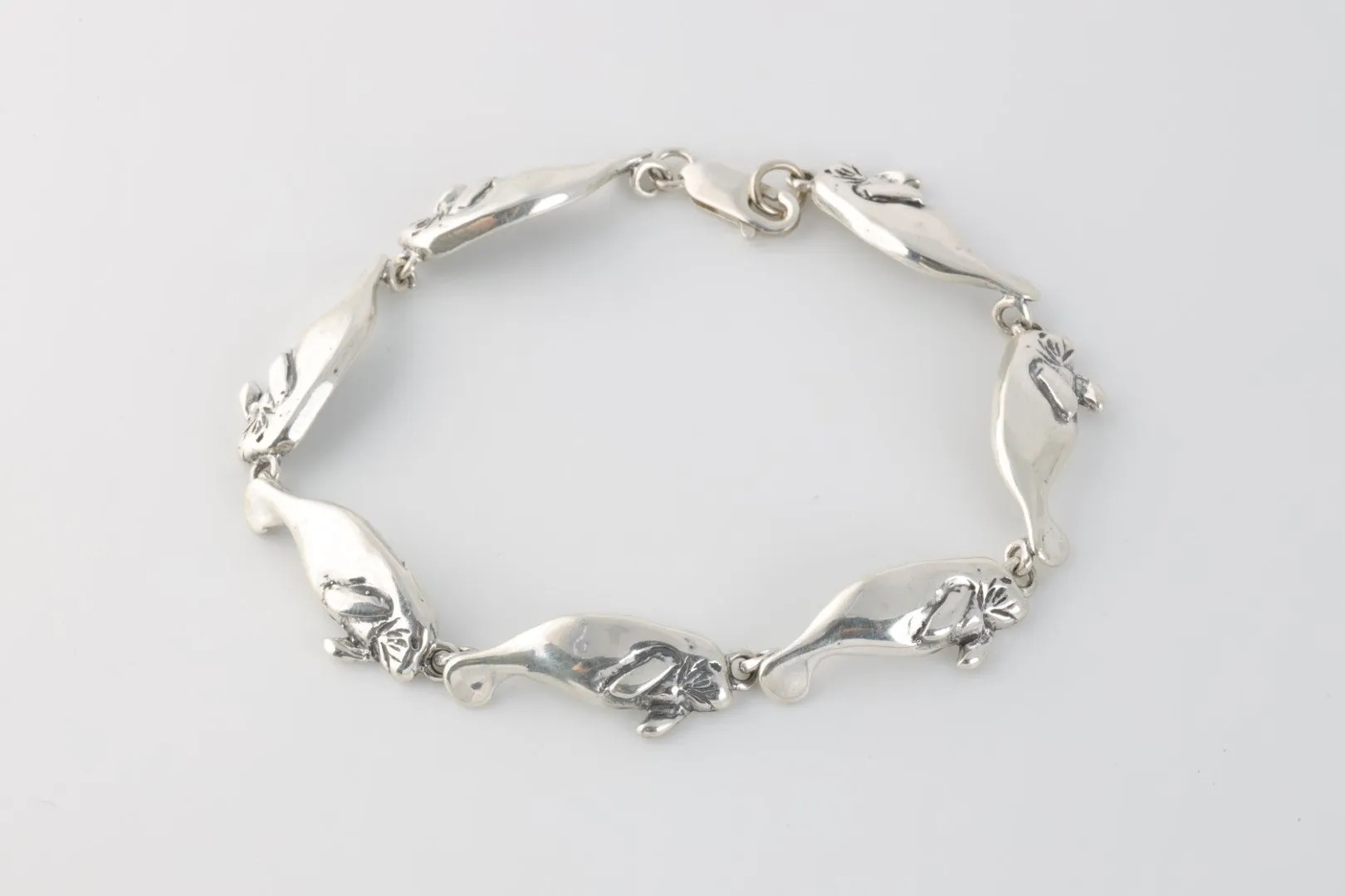 7.5'' 925 Silver Manatee Bracelet (10.86g.)