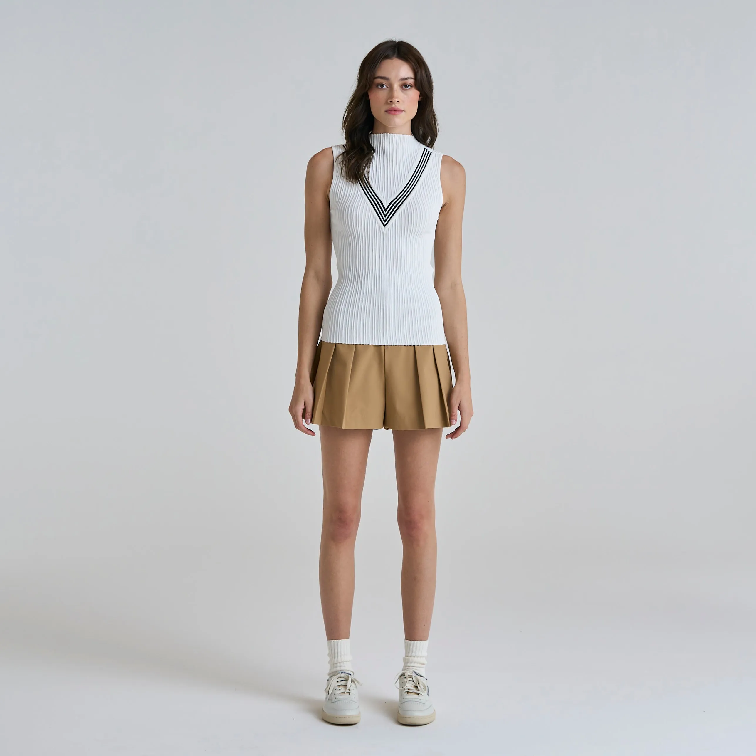 ACE SLEEVELESS MOCKNECK