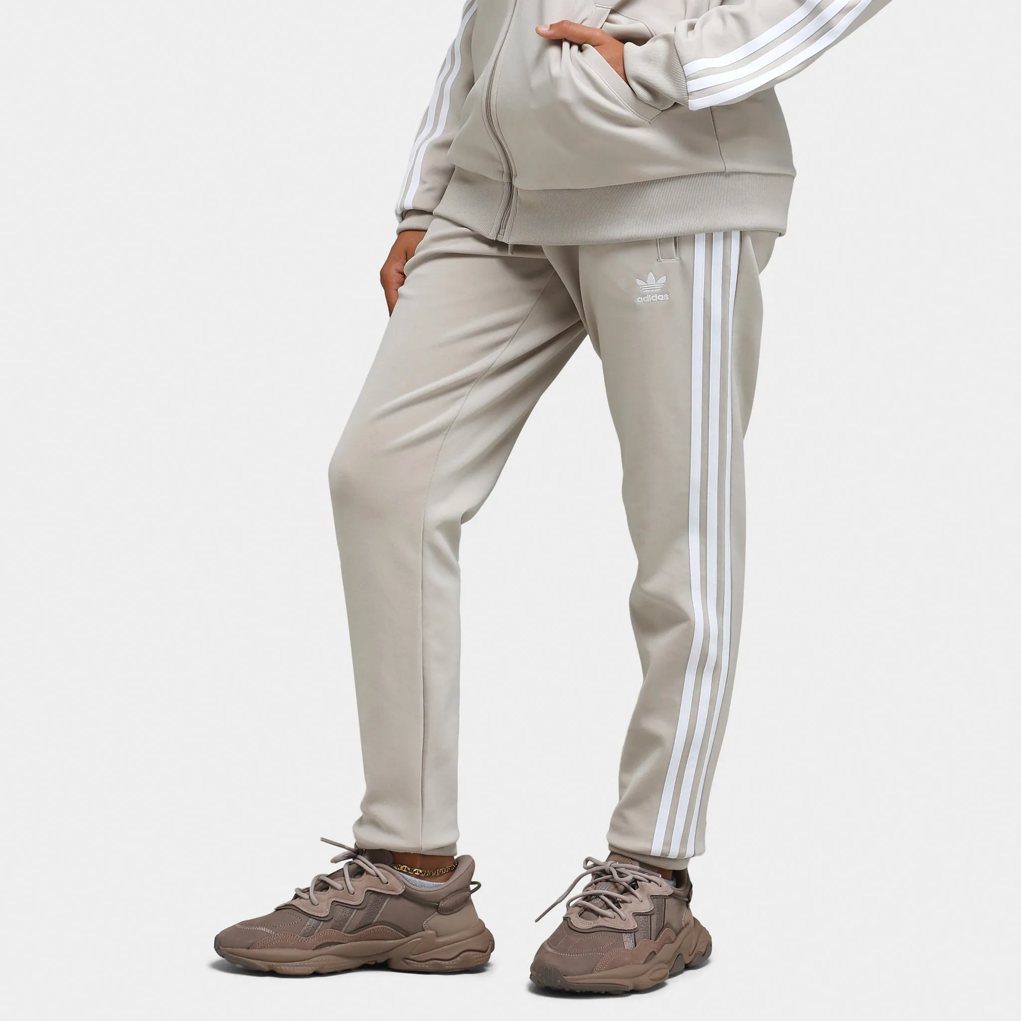 adidas Originals Women's Superstar Joggers / Wonder Beige