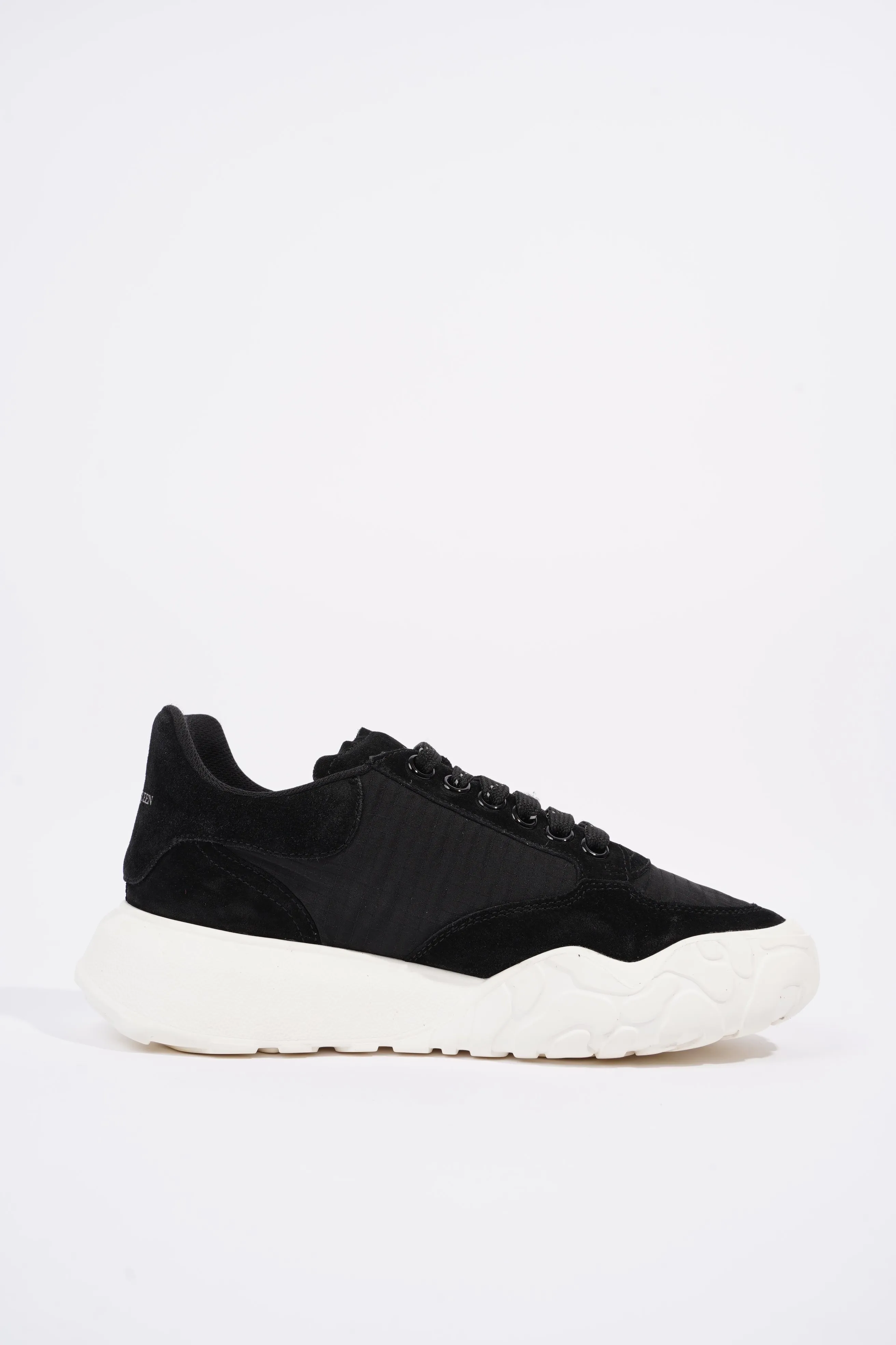 Alexander McQueen Womens Court Sneaker Black / White EU 37 / UK 4