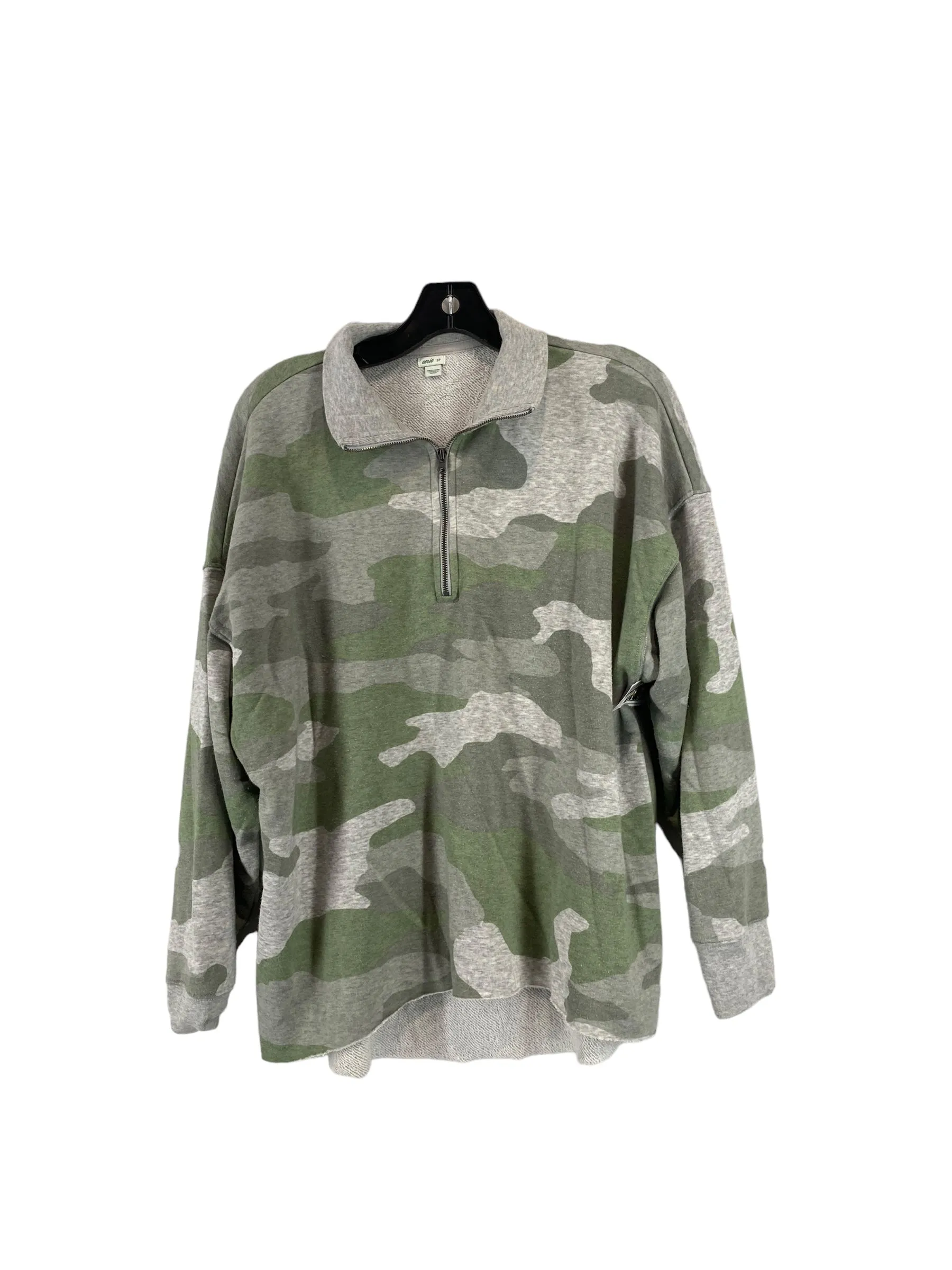 Athletic Top Long Sleeve Crewneck By Aerie In Camouflage Print, Size: S