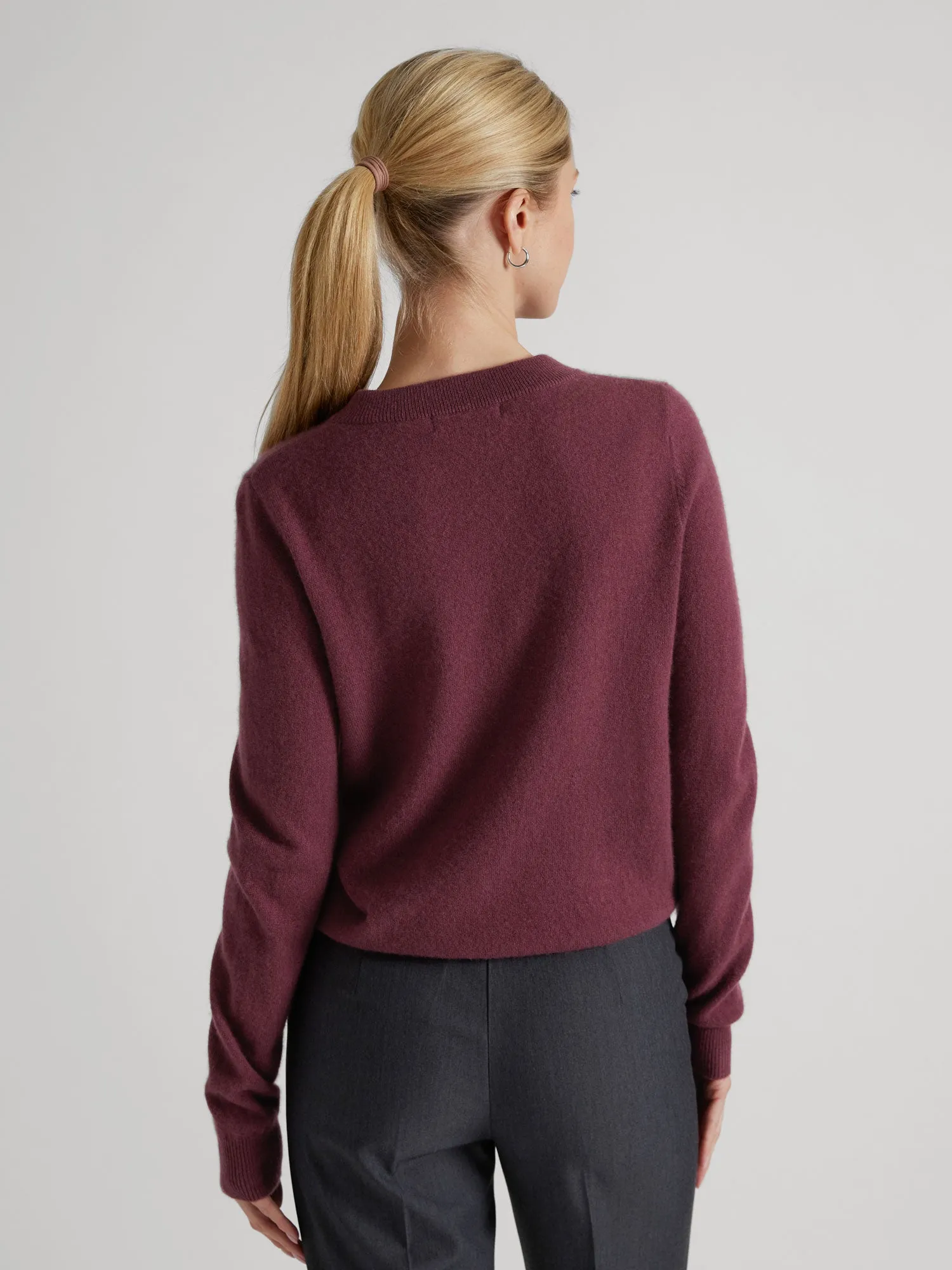 Cashmere sweater "Thora" - wild plum