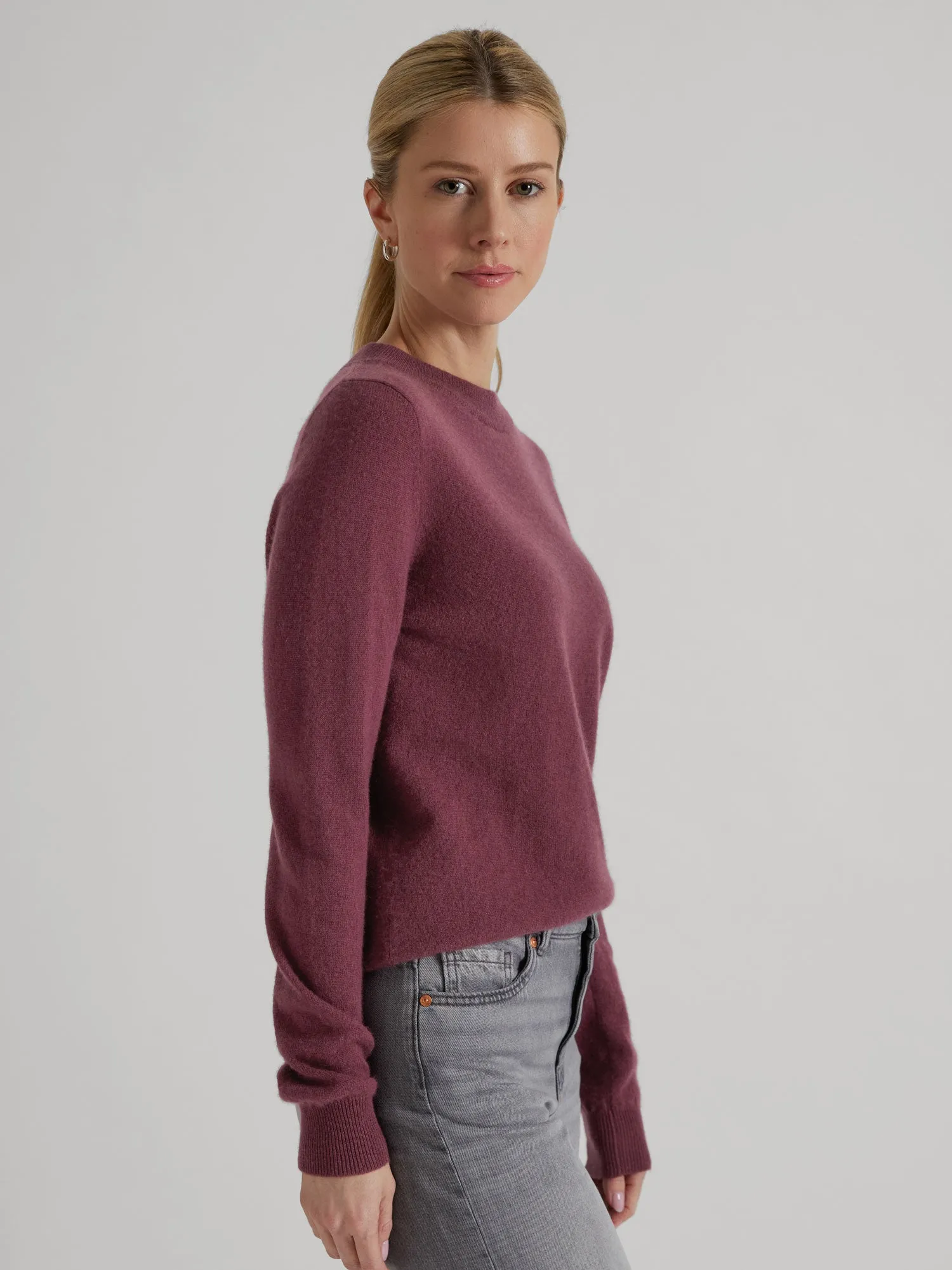 Cashmere sweater "Thora" - wild plum