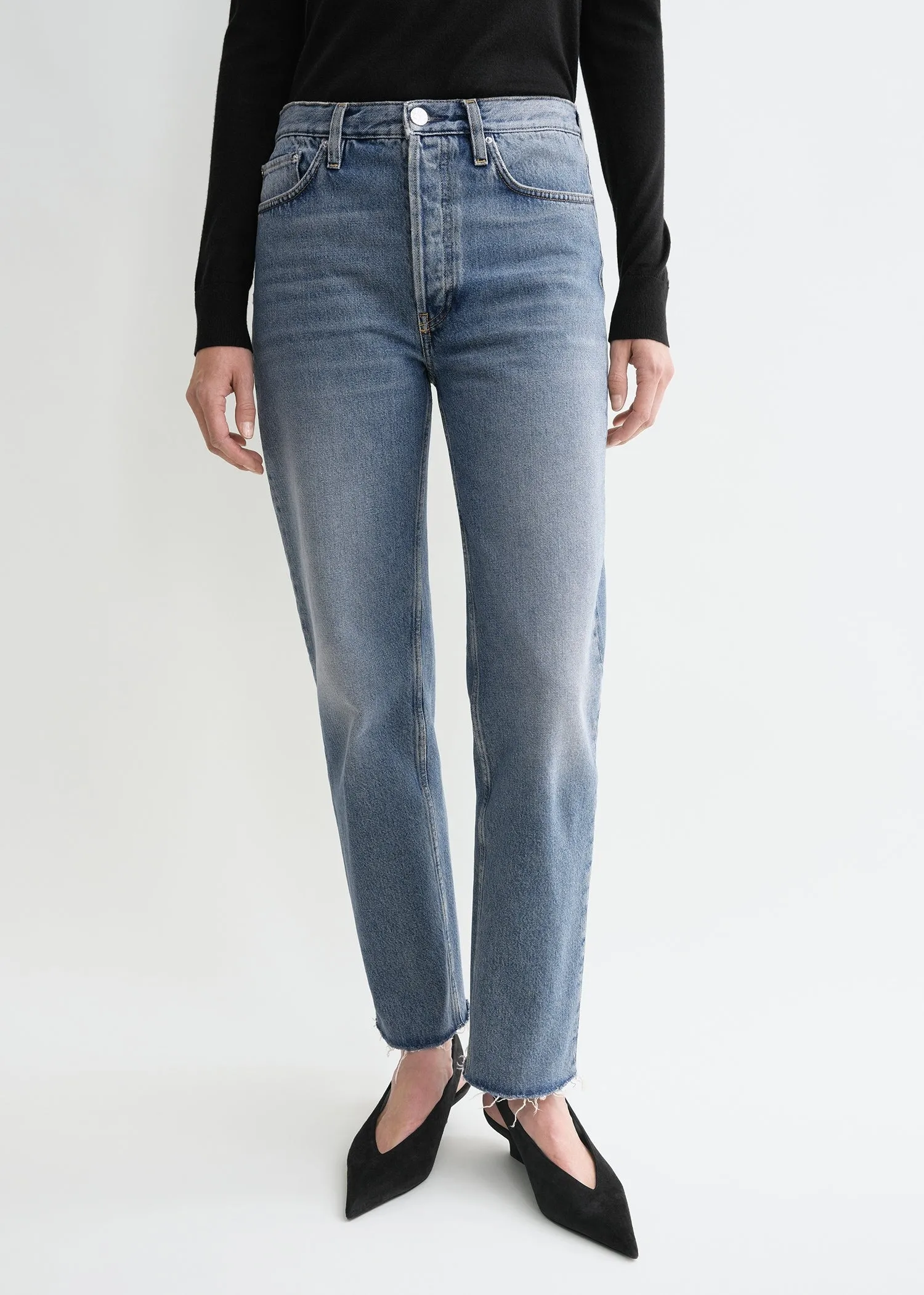 Classic cut denim vintage wash