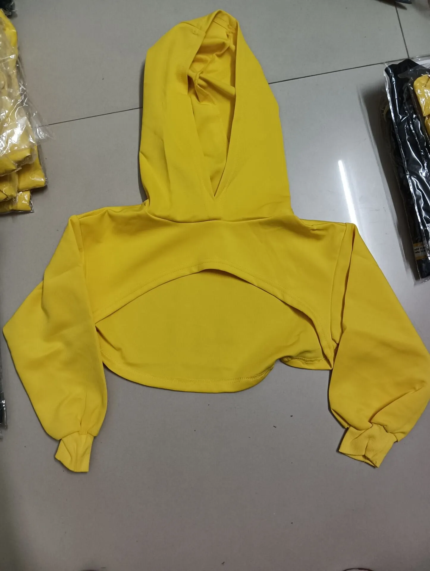 HH7192 NEW!! Hip Hop Dance Costume -Girls Yellow Crop Tops Black Cargo Pants