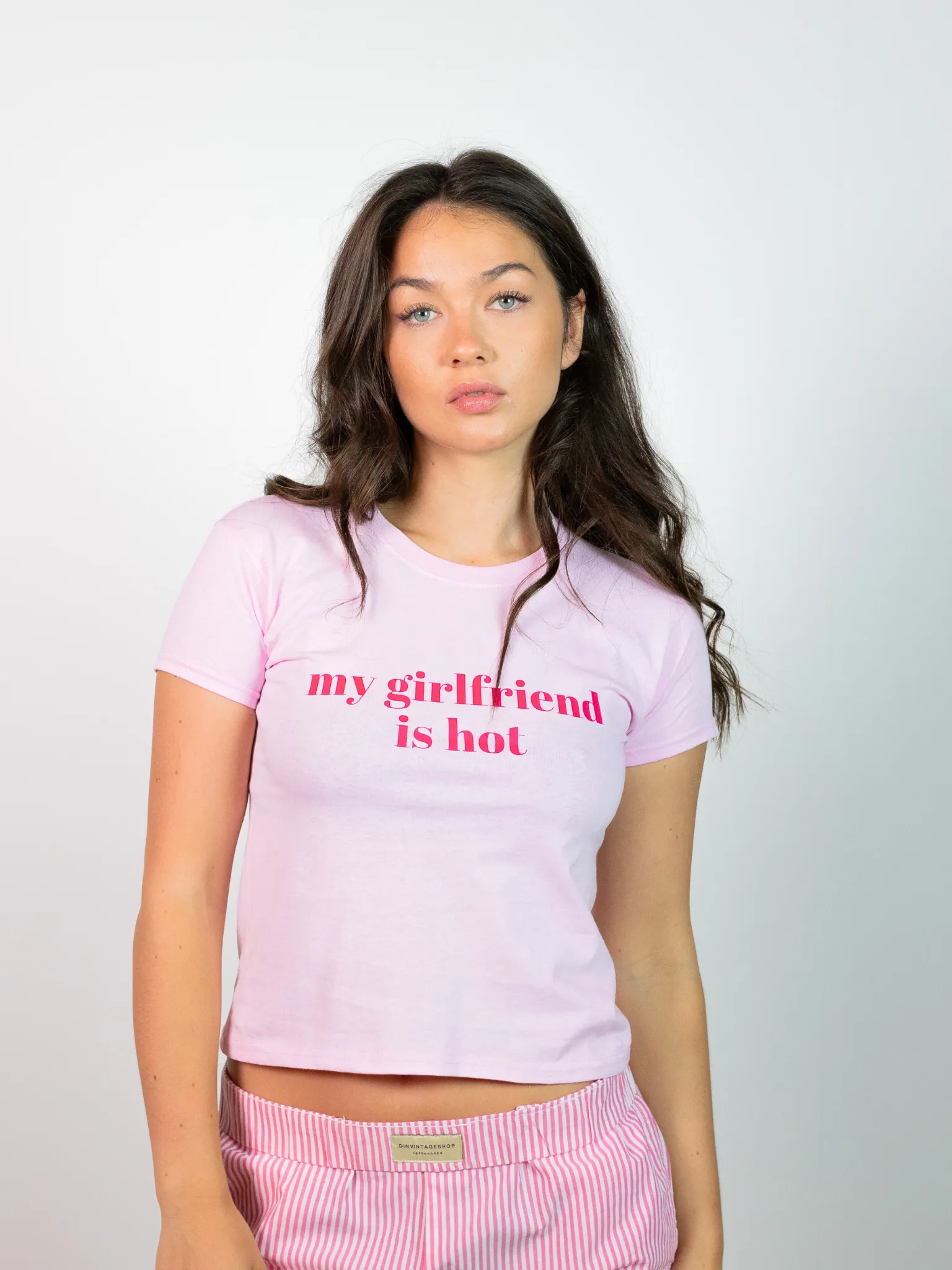 HOT GIRLFRIEND - LYSERØD