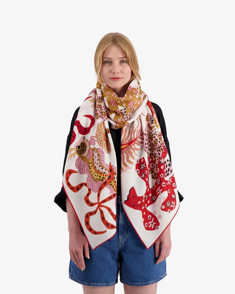 Jardin de Sirenes Scarf in White - Inoui Editions