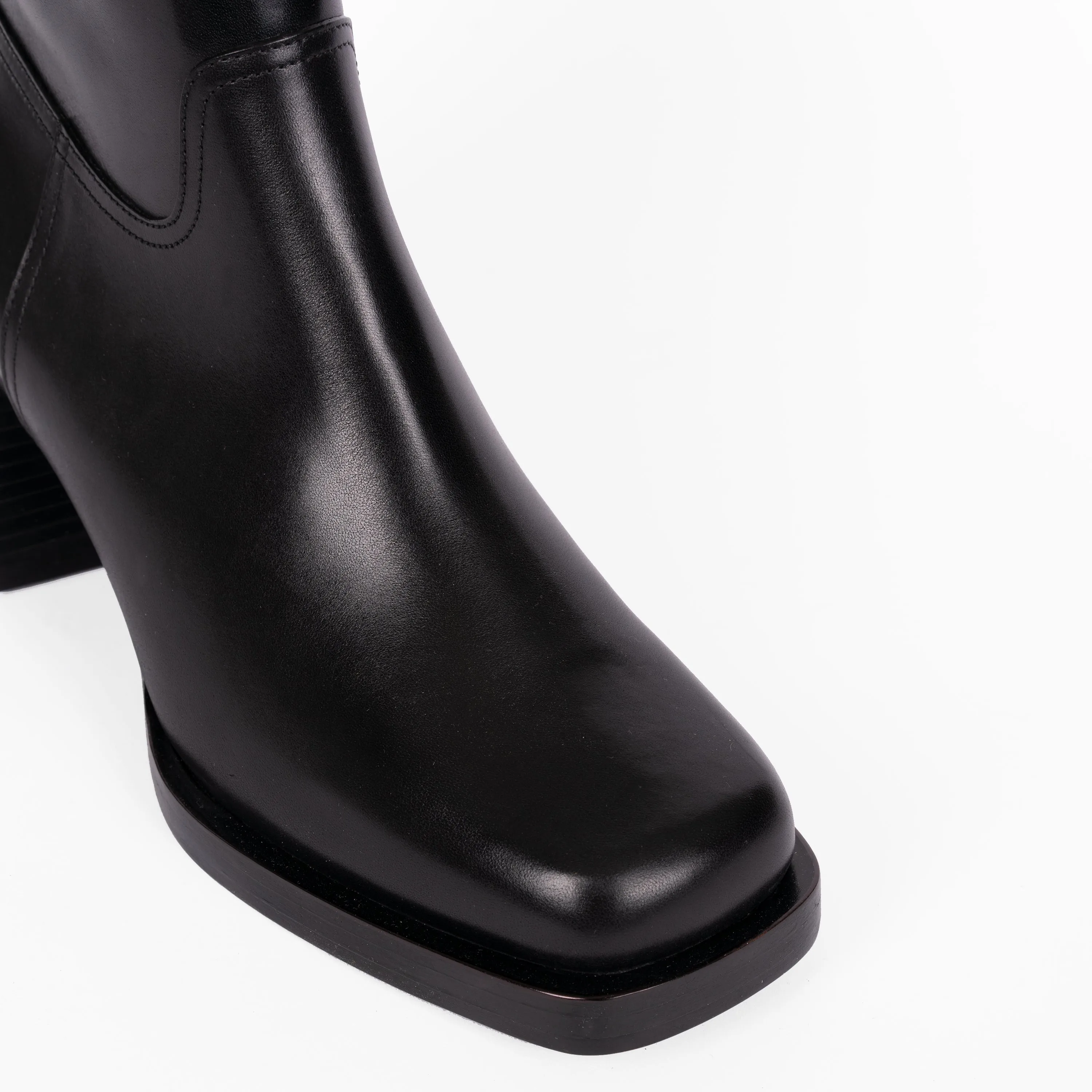 Joan High Boot Black