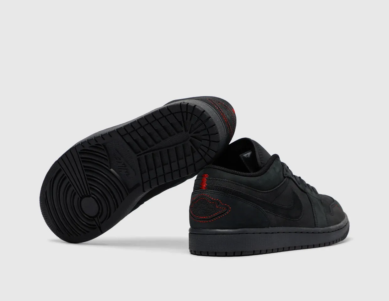 Jordan 1 Low SE Dark Smoke Grey / Black - Varsity Red