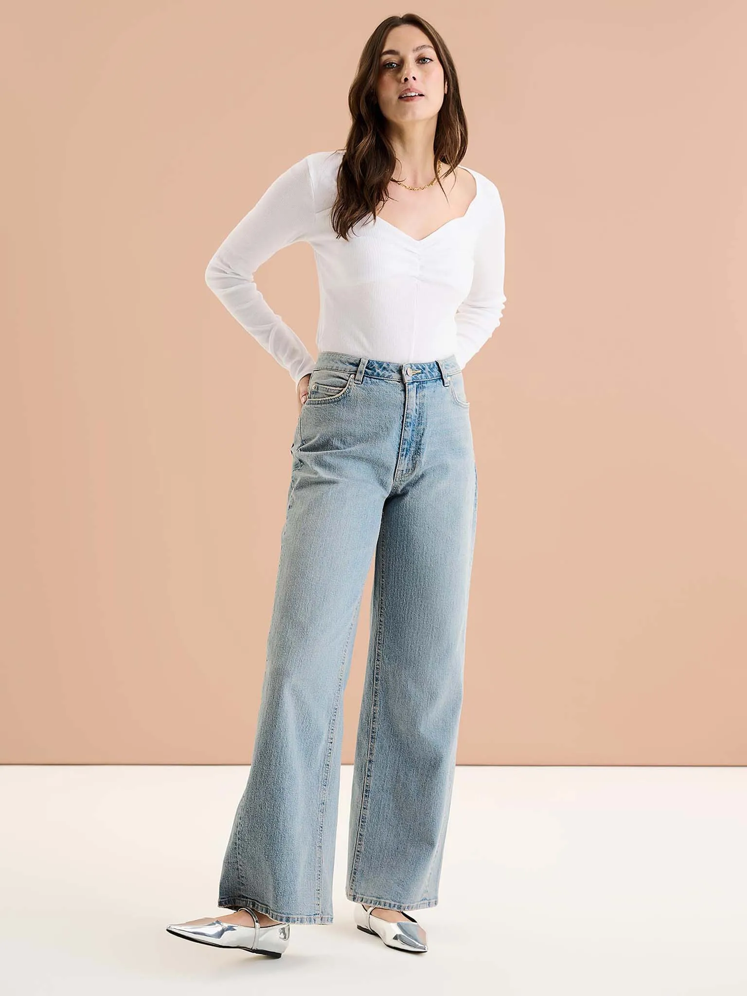 Lucy Wide Leg Jean