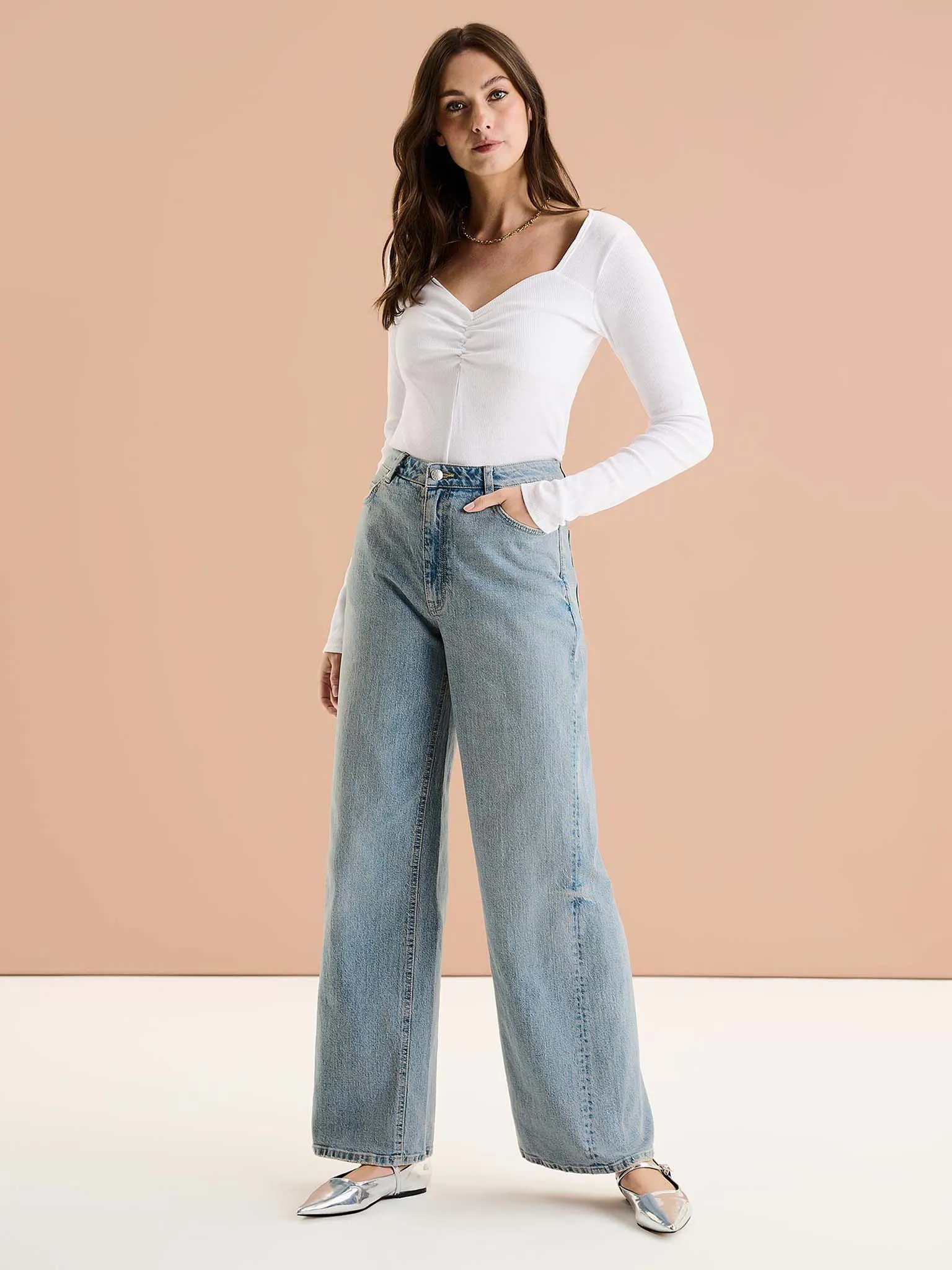 Lucy Wide Leg Jean