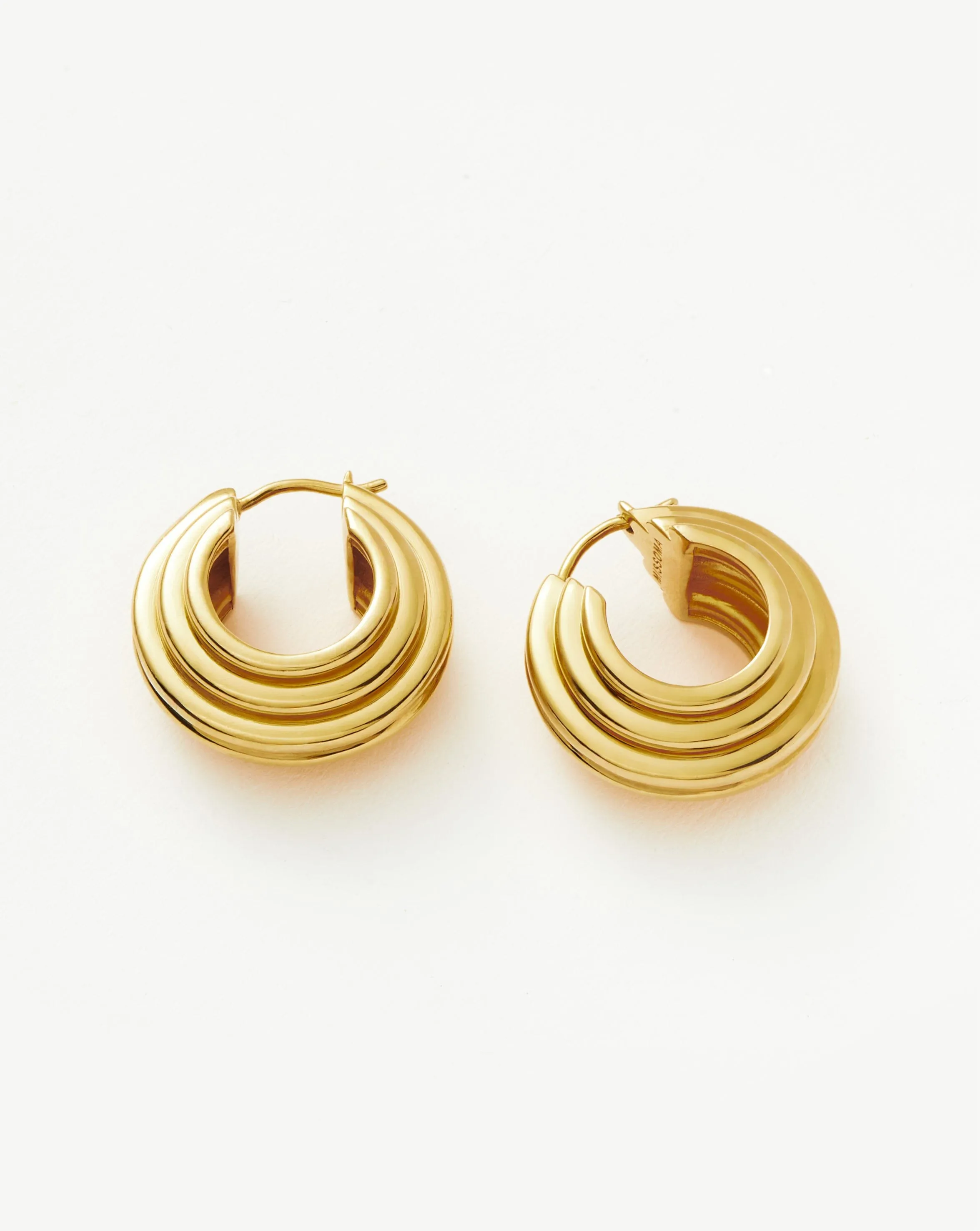 Lucy Williams Medium Chunky Ridge Hoop Earrings