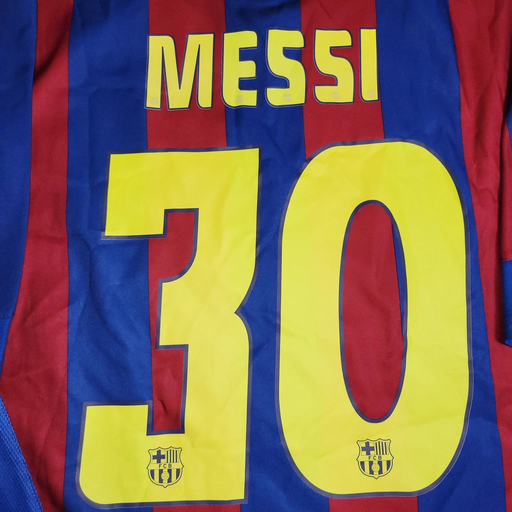 Messi Barcelona 2005 2006 Home Soccer Jersey Shirt L SKU# 195970