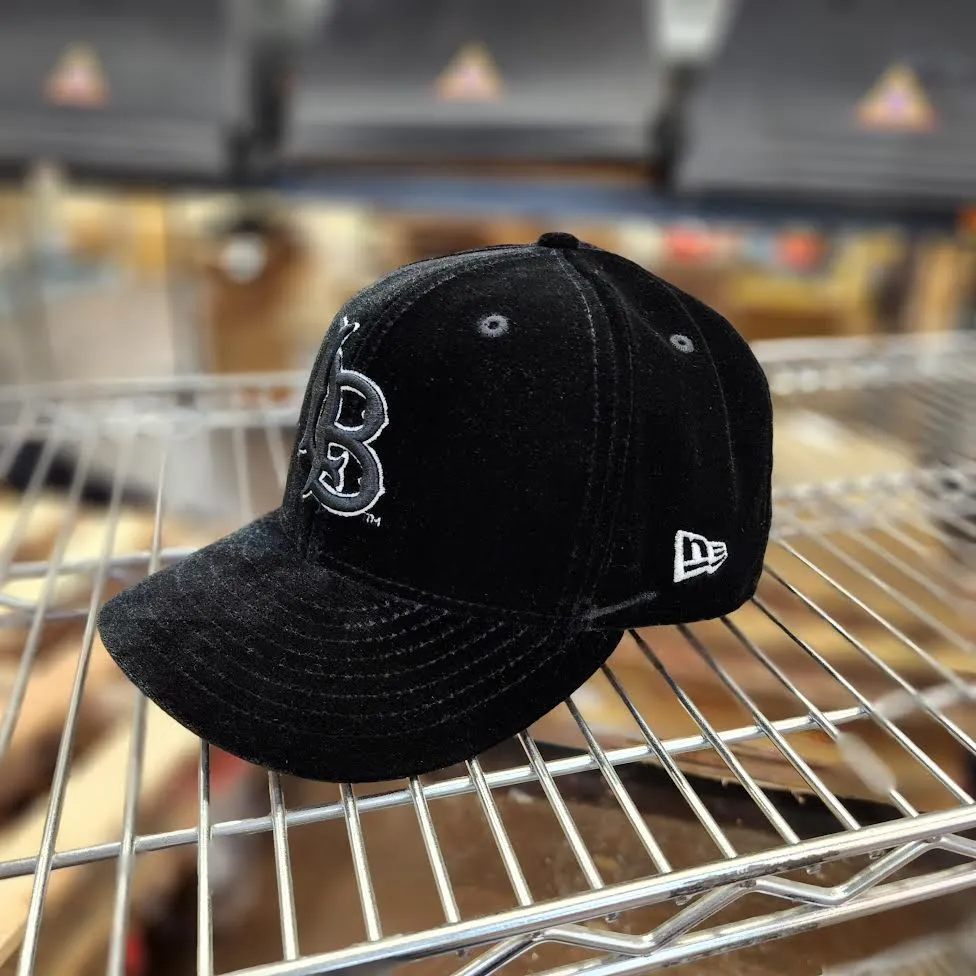 NEW ERA 59/50 FITTED X LONG BEACH X PRIVATE SNEAKERS BLACK VELOUR (GLOW)