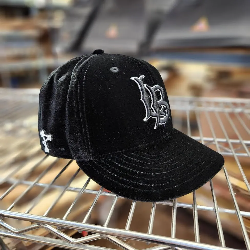 NEW ERA 59/50 FITTED X LONG BEACH X PRIVATE SNEAKERS BLACK VELOUR (GLOW)