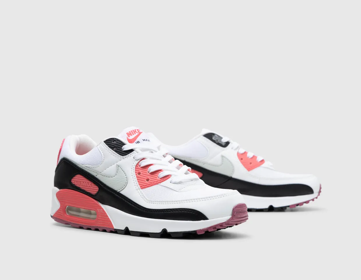 Nike Women's Air Max 90 White / Light Silver - Easter Pink