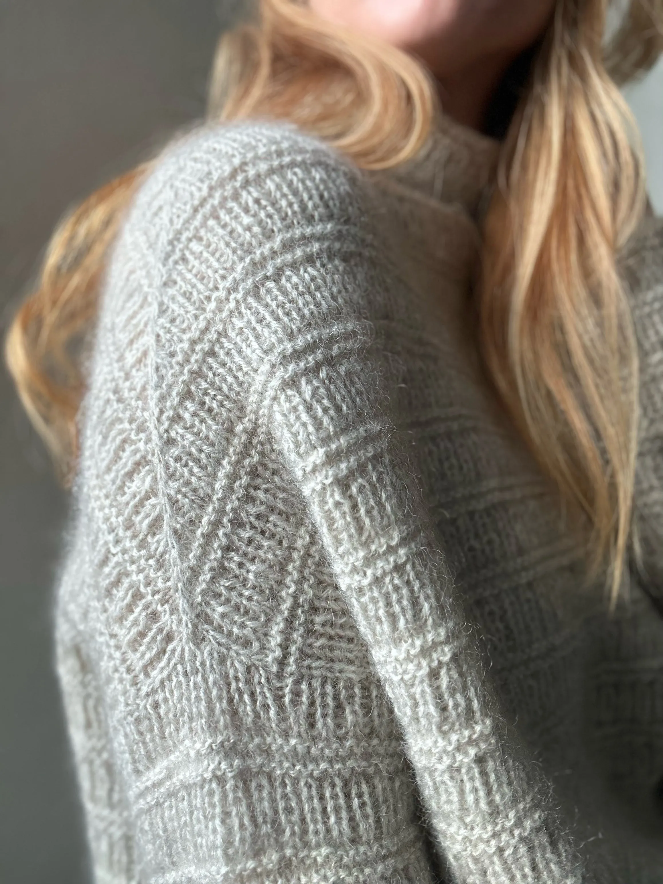 Sweater No. 28 - SVENSKA