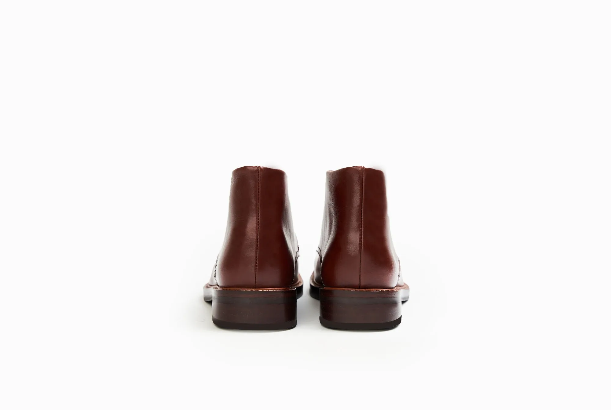 The Armas Chukka Boot - Chestnut Brown